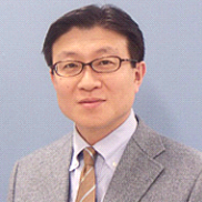 北海道医療大学歯学部　生態機能・病態学系顎顔面口腔外科学　教授　永易 裕樹 先生